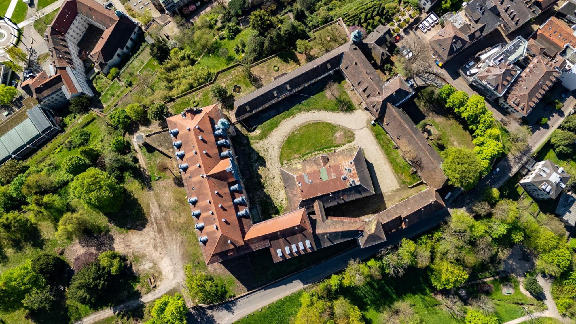 Stadtblick Vom Herrengut Баден-Баден Екстериор снимка